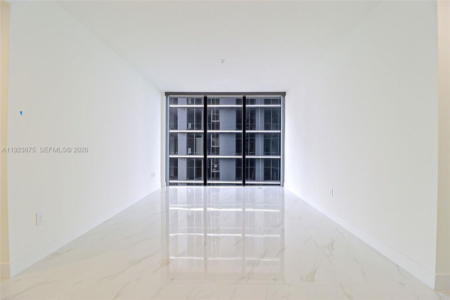 Spacious, unfurnished interior of a new home in , Miami (Image 48).