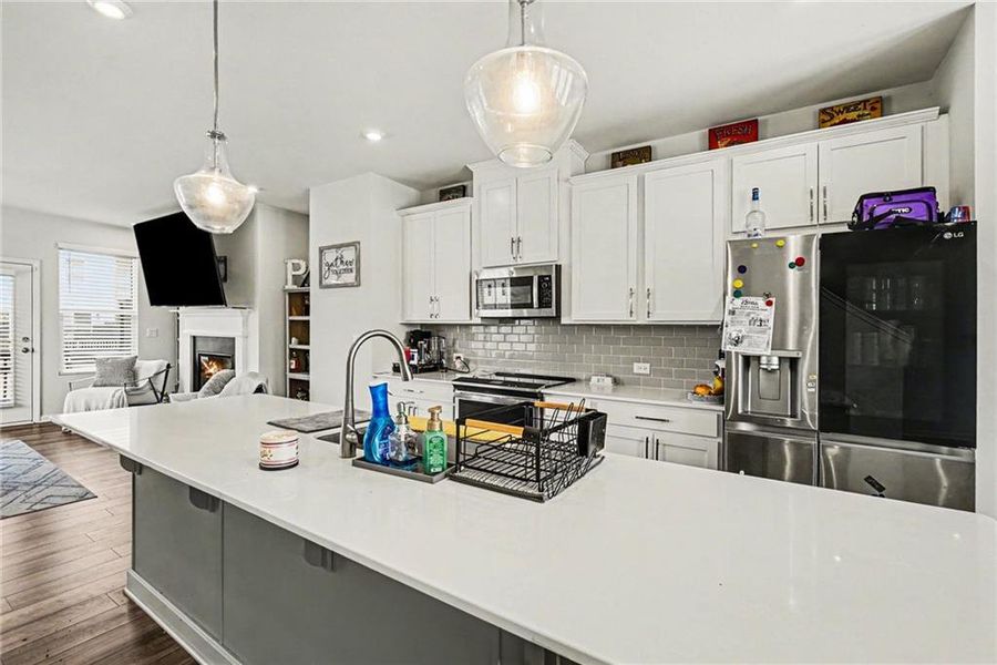Furnished interior view inside a new home in , Acworth (Image 11).