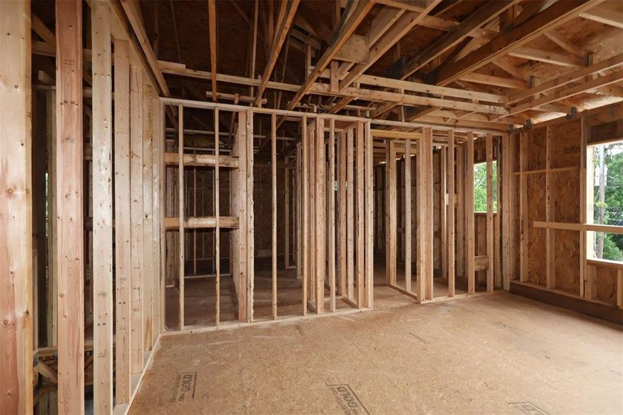 Spacious, unfurnished interior of a new home in , St. Petersburg (Image 8).