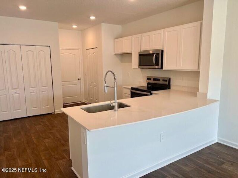 Furnished interior view inside a new home in Corsair, Middleburg (Image 15).