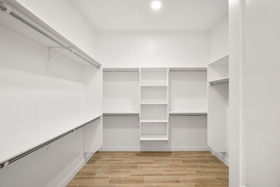 Spacious, unfurnished interior of a new home in Paseo Del Este Unit 9, El Paso (Image 29). Spacious, unfurnished interior of a new home in Paseo Del Este Unit 9, El Paso (Image 29).