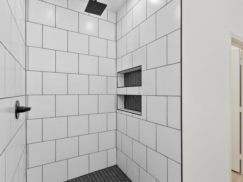 Close-up of interior finishes inside a home in , Granbury (Image 16).