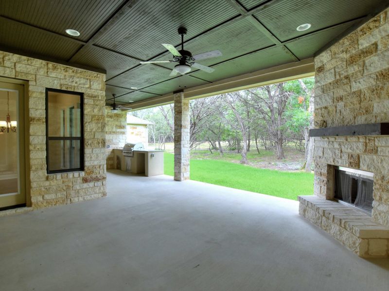 Representative exterior details of a home built from the Avalon by Giddens Homes in Scofield Farms Estates, Georgetown (Image 62).