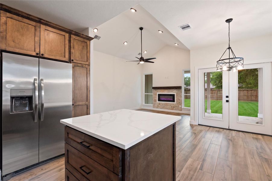 Furnished interior view inside a new home in , Texas City (Image 8).