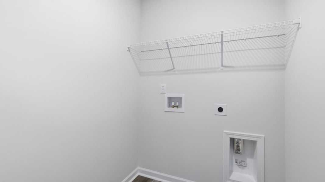 Spacious, unfurnished interior of a new home in Cedar Gap, Fountain Inn (Image 34).