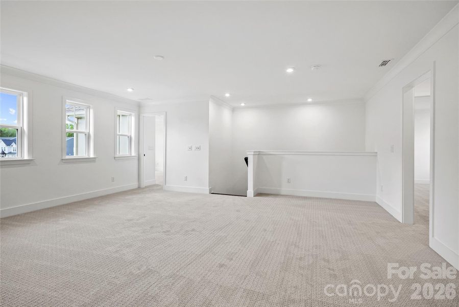 Spacious, unfurnished interior of a new home in Parkside Crossing, Charlotte (Image 13).