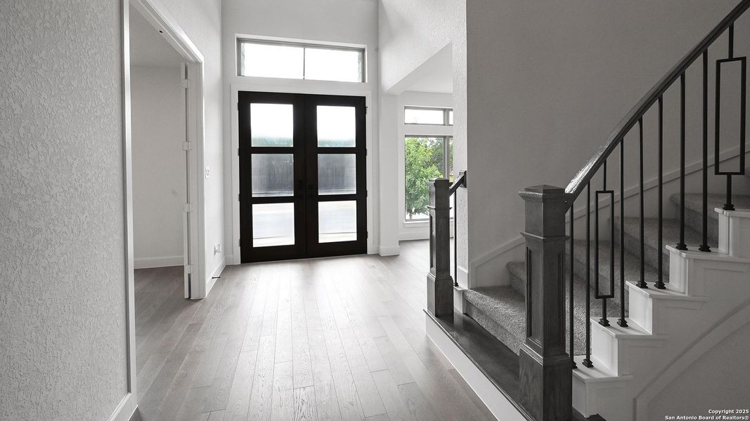 Spacious, unfurnished interior of a new home in Kinder Ranch 70', San Antonio (Image 15). Spacious, unfurnished interior of a new home in Kinder Ranch 70', San Antonio (Image 15).