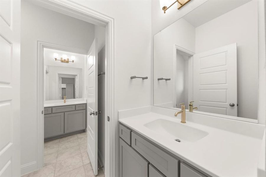 21. 820 River Sky - 3RD Bath