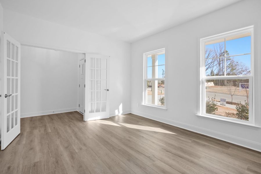 Spacious, unfurnished interior of a new home in Elmbrook, Indian Trail (Image 34).