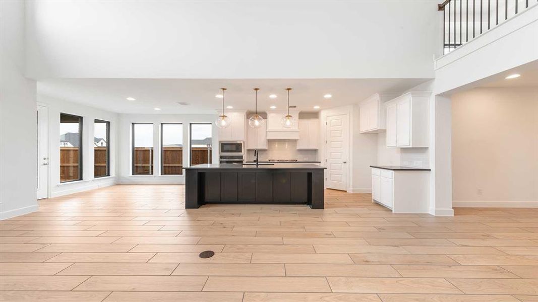 Furnished interior view inside a new home in Cambridge Crossing, Celina (Image 13).
