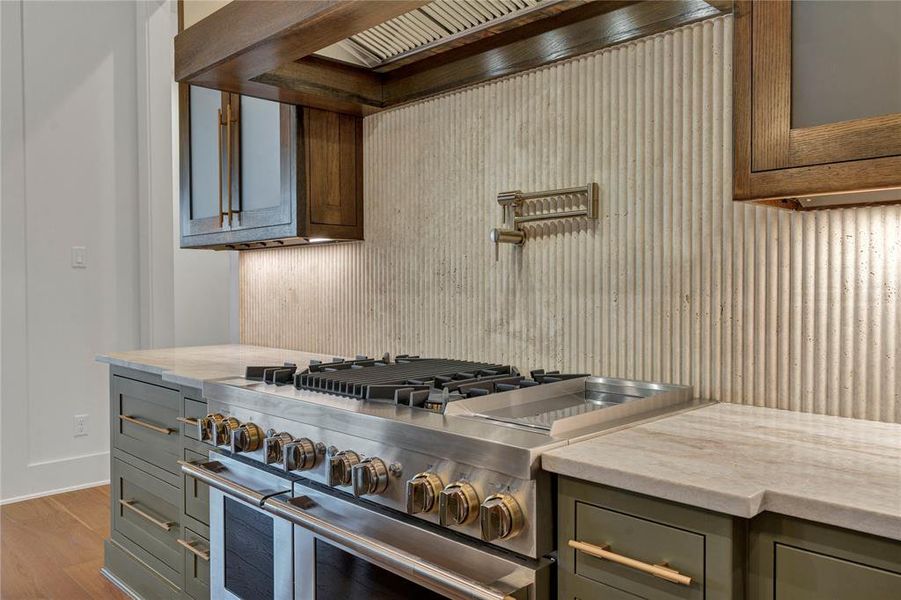 Close-up of interior finishes inside a home in , Cresson (Image 15).