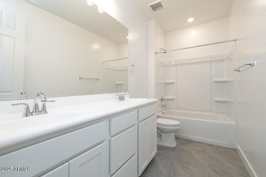 Tri Pointe Soleo 334 - Bath 2-1MLS