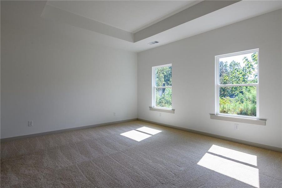 Spacious, unfurnished interior of a new home in , Lawrenceville (Image 9).