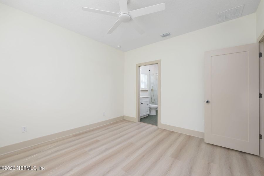 Spacious, unfurnished interior of a new home in , St. Augustine (Image 17).