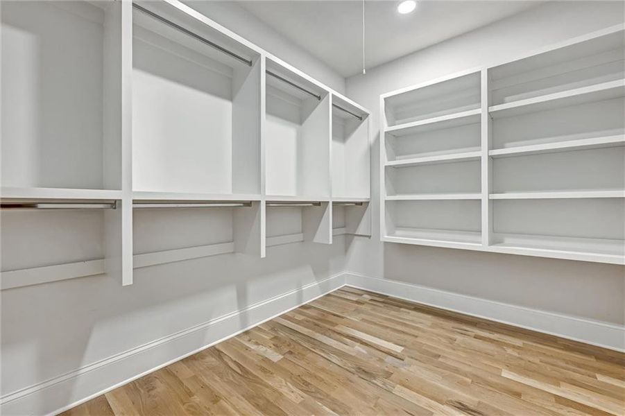Spacious, unfurnished interior of a new home in Pendergrast Farm, Atlanta (Image 20).