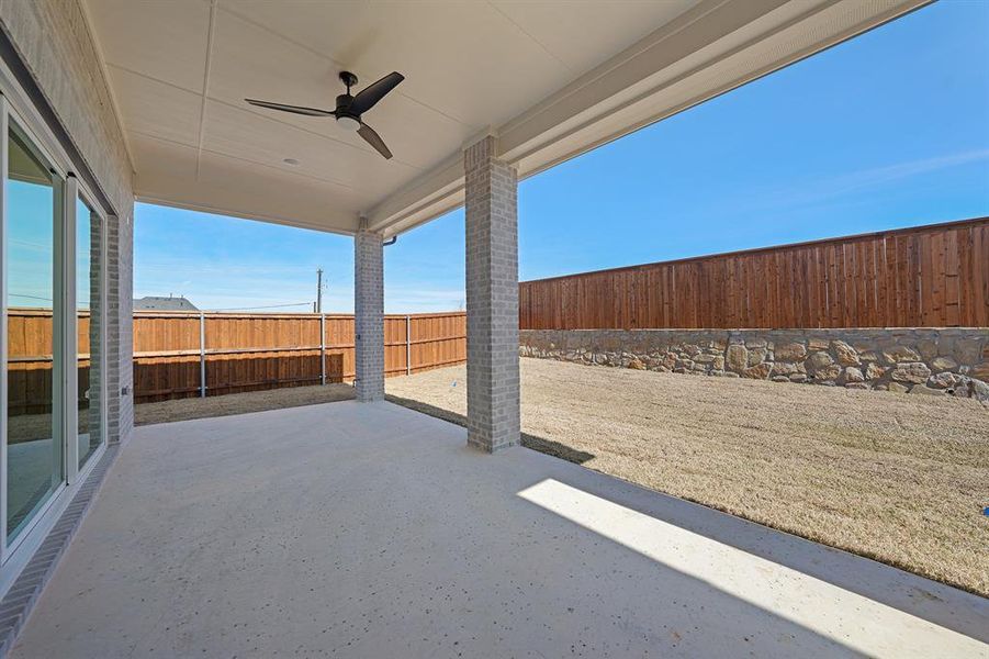 Exterior details and patio area of a home in , Prosper (Image 3).