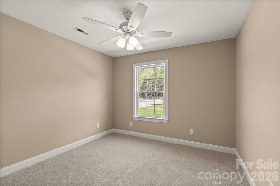 Spacious, unfurnished interior of a new home in , Kershaw (Image 19).