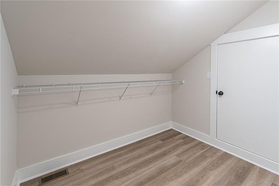 Image 44 of a home in .