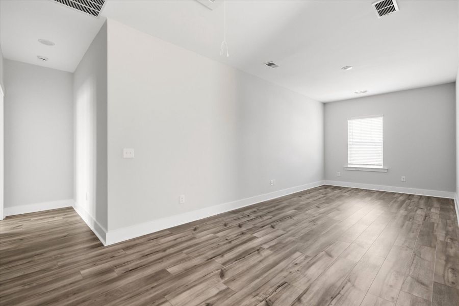 Spacious, unfurnished interior of a new home in Nexton - Midtown - The Village Collection, Summerville (Image 20).
