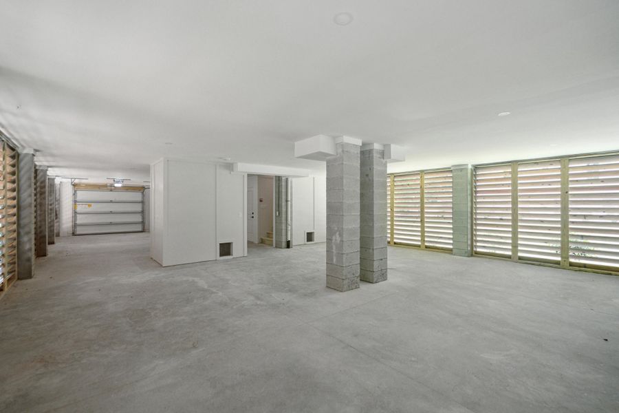Spacious, unfurnished interior of a new home in , Johns Island (Image 50).