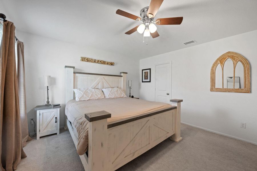Furnished interior view inside a new home in Sterling Point at Baytown Crossings: Watermill Collection, Baytown (Image 15). Furnished interior view inside a new home in Sterling Point at Baytown Crossings: Watermill Collection, Baytown (Image 15).