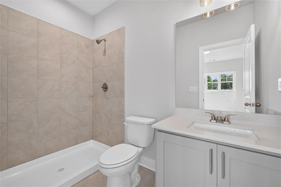 Furnished interior view inside a new home in , Buford (Image 33).
