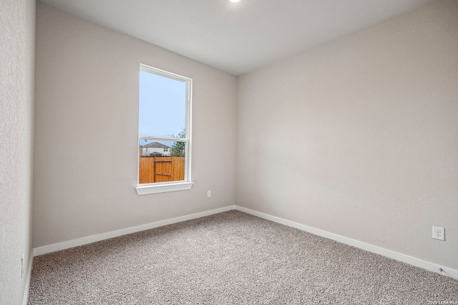 Spacious, unfurnished interior of a new home in Willow Point, San Antonio (Image 16). Spacious, unfurnished interior of a new home in Willow Point, San Antonio (Image 16).