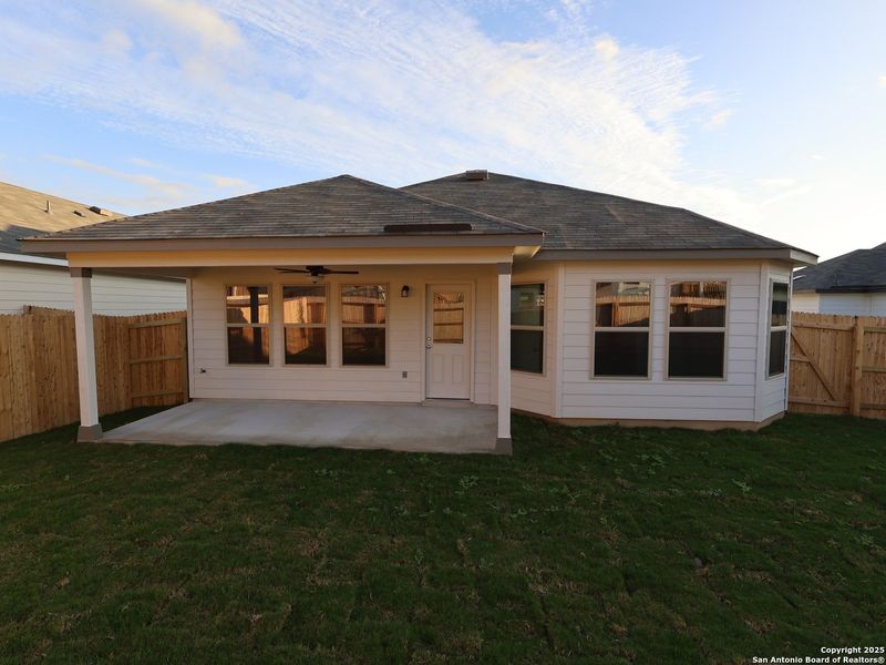Exterior details and patio area of a home in Greenspoint Heights, Seguin (Image 4).