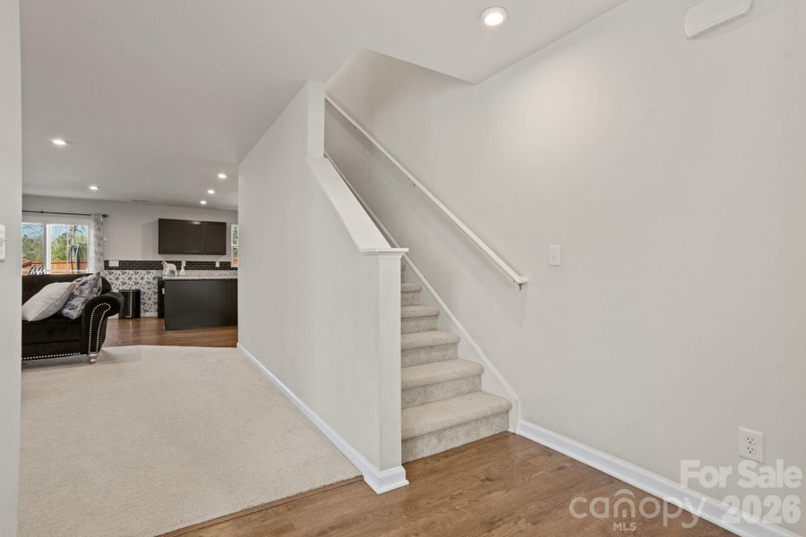 Spacious, unfurnished interior of a new home in , Piedmont (Image 21).