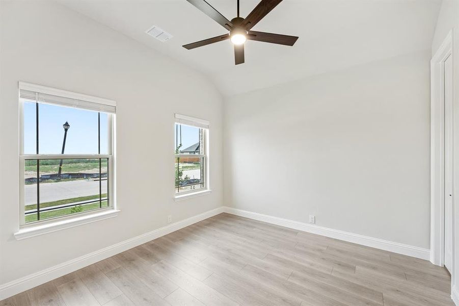 Spacious, unfurnished interior of a new home in Timberbrook, Justin (Image 39). Spacious, unfurnished interior of a new home in Timberbrook, Justin (Image 39).