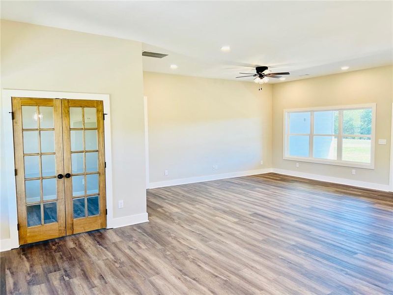 Spacious, unfurnished interior of a new home in , Cartersville (Image 20). Spacious, unfurnished interior of a new home in , Cartersville (Image 20).