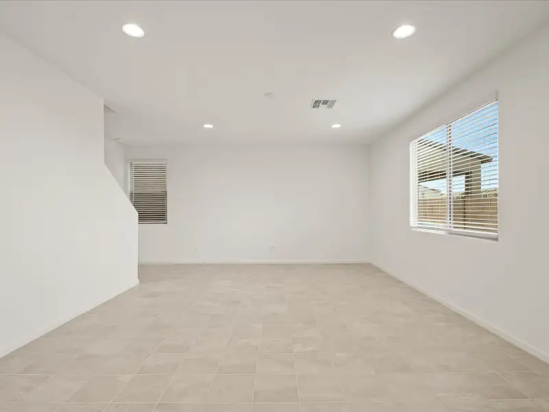 Spacious, unfurnished interior of a new home in Mandarina - Signature Series, Marana (Image 9).