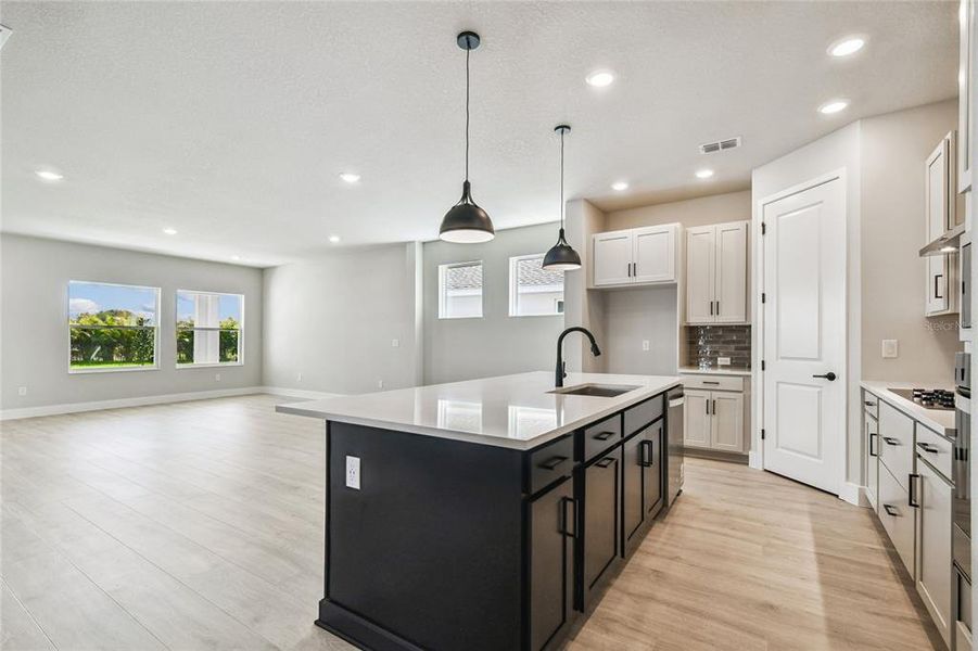 Furnished interior view inside a new home in North River Ranch – Garden Series, Parrish (Image 16). Furnished interior view inside a new home in North River Ranch – Garden Series, Parrish (Image 16).