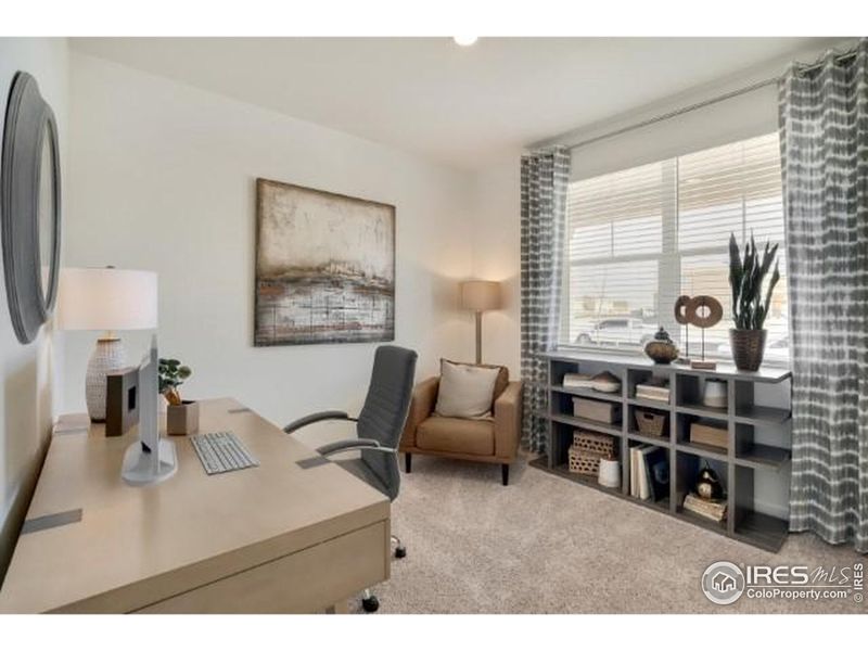 Furnished interior view inside a new home in Vantage, Berthoud (Image 8).