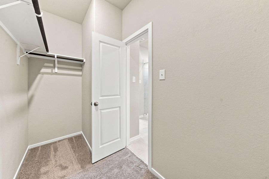 Spacious, unfurnished interior of a new home in Windcress, Cove (Image 25).