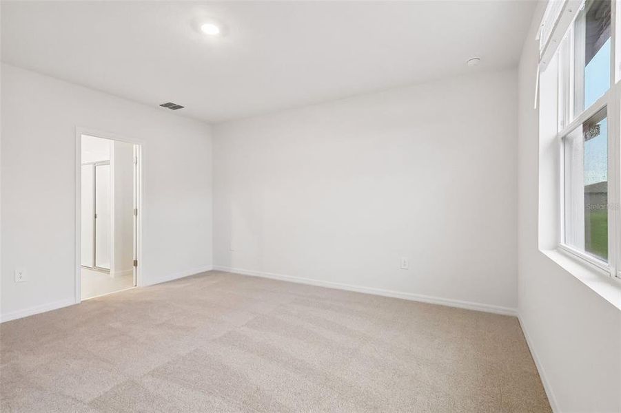 Spacious, unfurnished interior of a new home in Villamar - Signature Series, Winter Haven (Image 24). Spacious, unfurnished interior of a new home in Villamar - Signature Series, Winter Haven (Image 24).