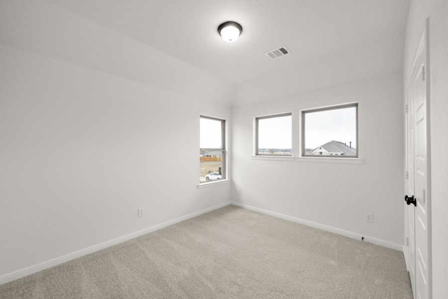 Spacious, unfurnished interior of a new home in Timberbrook, Justin (Image 21). Spacious, unfurnished interior of a new home in Timberbrook, Justin (Image 21).