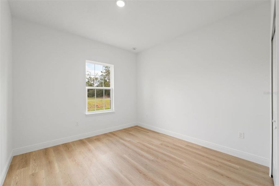 Spacious, unfurnished interior of a new home in , Ocala (Image 25).