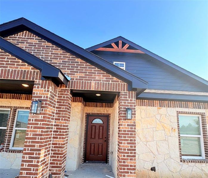 Exterior details and patio area of a home in , Valley View (Image 15).