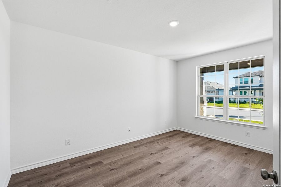 Spacious, unfurnished interior of a new home in Dove Song, Marion (Image 33).