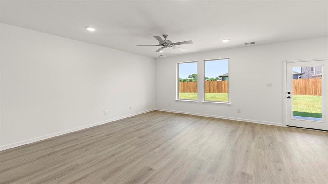 14. 2826 Wagoner - Dining (2) 14. 2826 Wagoner - Dining (2)