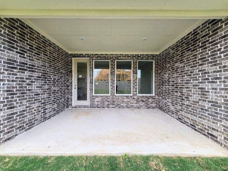 *Not actual home, pictures representative of same floor plan*