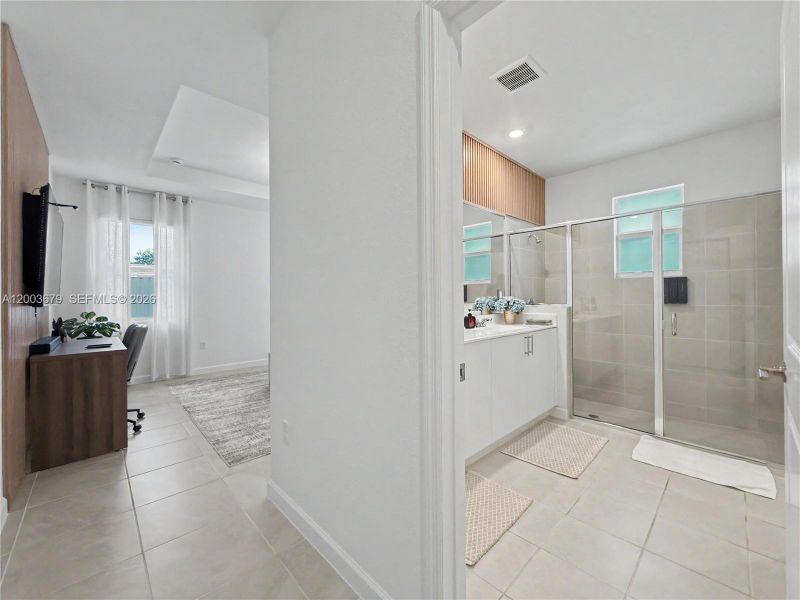 Furnished interior view inside a new home in , Miami (Image 37).