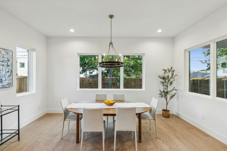 Furnished interior view inside a new home in , Dallas (Image 44).