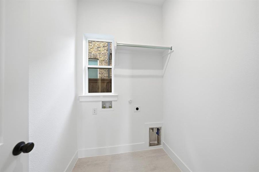 Spacious, unfurnished interior of a new home in Cottages of Celina, Celina (Image 19).