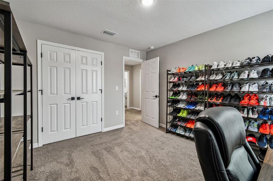 Furnished interior view inside a new home in Pasadena Point, Wesley Chapel (Image 32).