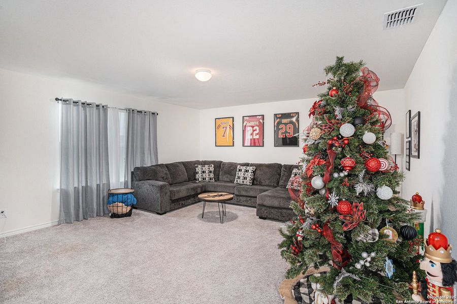 Furnished interior view inside a new home in Medina Crossing, Von Ormy (Image 16).