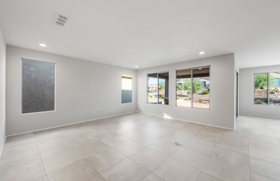 Spacious, unfurnished interior of a new home in Sun City Festival, Buckeye (Image 15).