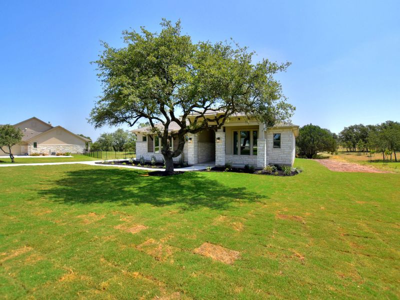 Representative exterior details of a home built from the Siena III by Giddens Homes in Clearwater Ranch, Liberty Hill (Image 70).