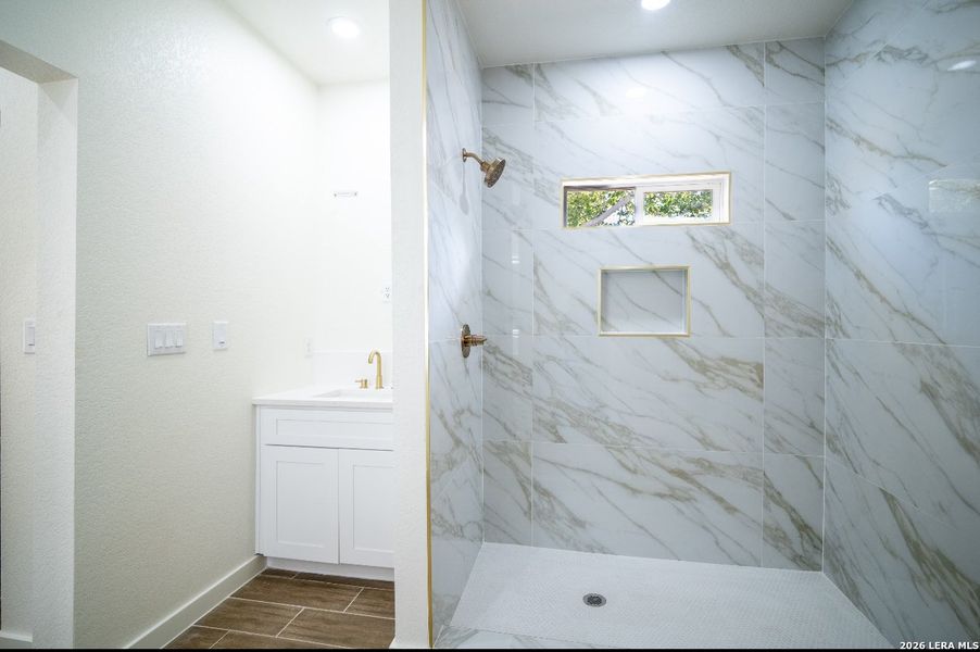 Image 35 of a home in .